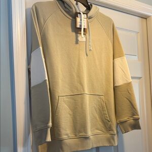 The North Face Beige and White Logo Sweatshirt Womens Size XL Terry Relaxed